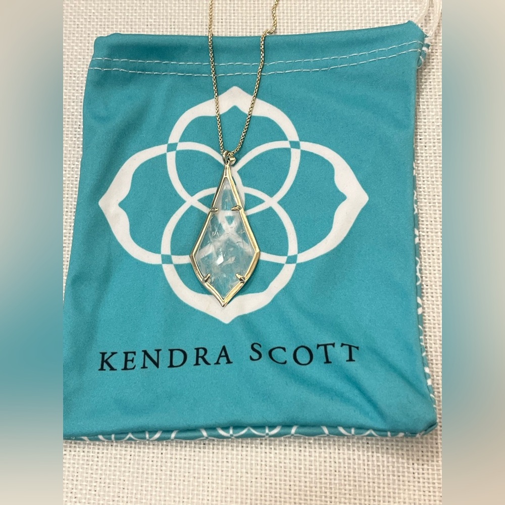 Kendra Scott Damon Clear White  Pendant Long Necklace. NWOT